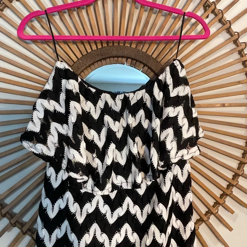 Judith March Black and White Zigzag Ruffle Strapless Dress Lace Size M Retro 🖤🤍 Size M - Image 7