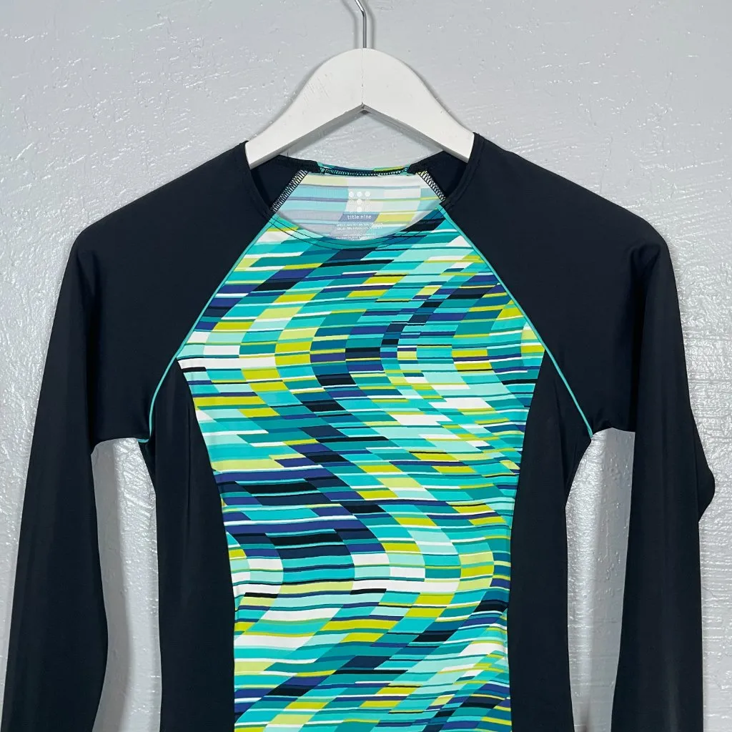 Title Nine Women S Black Green Blue Long Sleeve Rash Guard Swim Beach Surf Gorp - Image 3