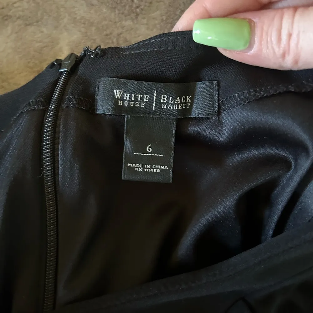 White House Black Market black dress with belt size 6 - Image 3
