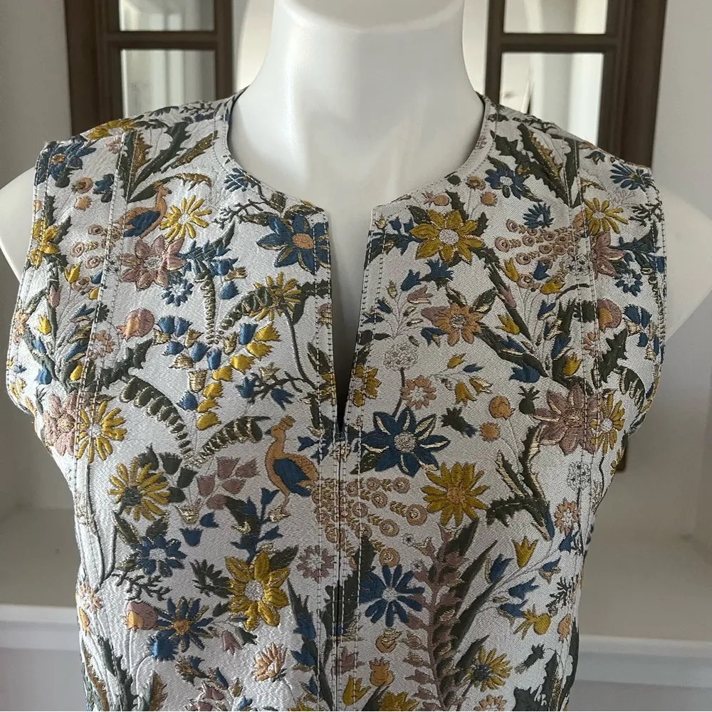 Jacquard Dress Floral Mini Size 6, New with Tag $698.00 - Image 8