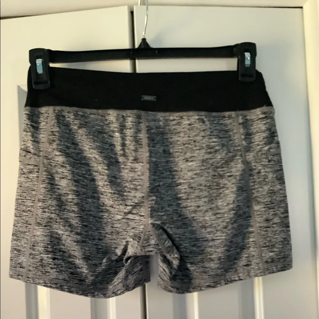 Mono B Women's Size L Heathered Grey‎ Black Activewear Athletic Shorts Pockets Size L - Image 3