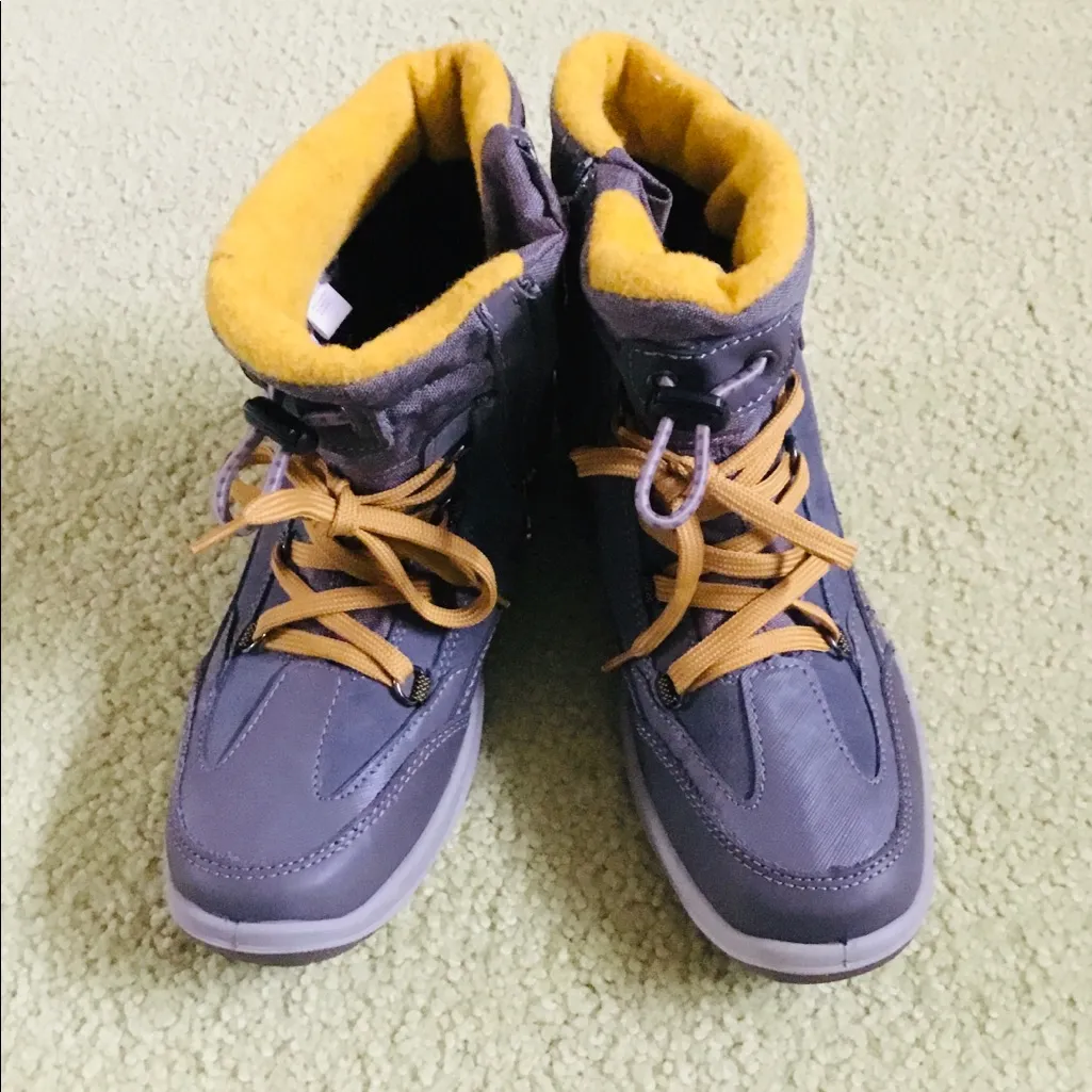 SALE❣️❣️Women's winter boots NEW❣️ Yellow Size 10 - Image 10