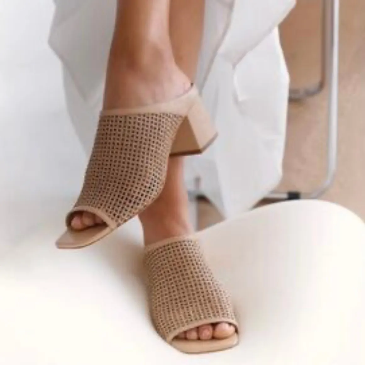 Daniella Shevel Taupe Cream Salma Low Heel Rafia Open Toe Sandal NWOB - Image 2