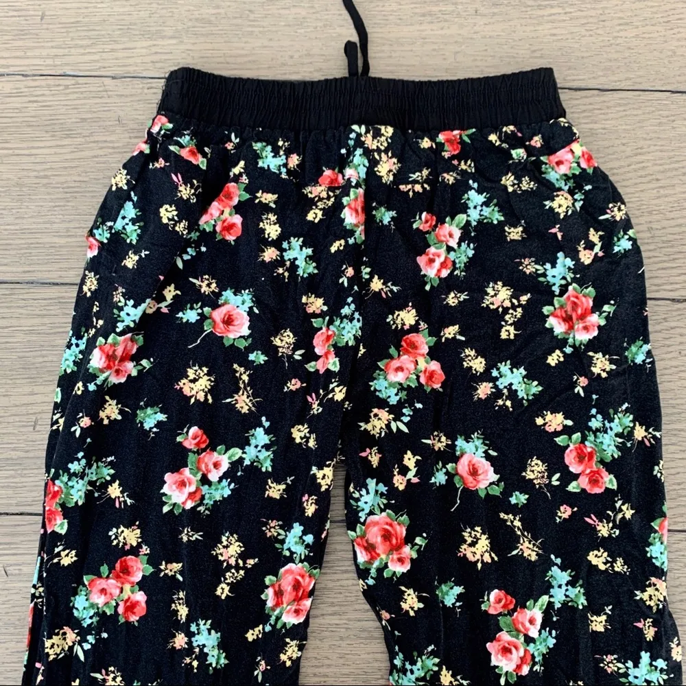 JOE B Floral Joggers - Image 7