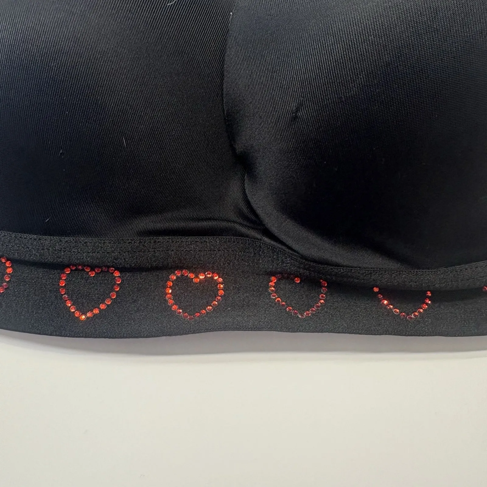 Victoria Secret PINK Wear Everywhere Wireless Push Bra 32DD Red Rhinestone Heart - Image 3