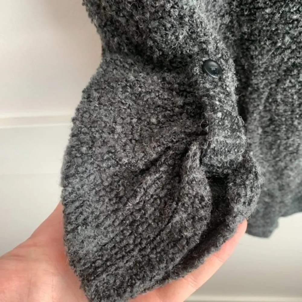 SJS Black & Gray Asymmetrical Cowl Neck Sweater Size M - Image 5