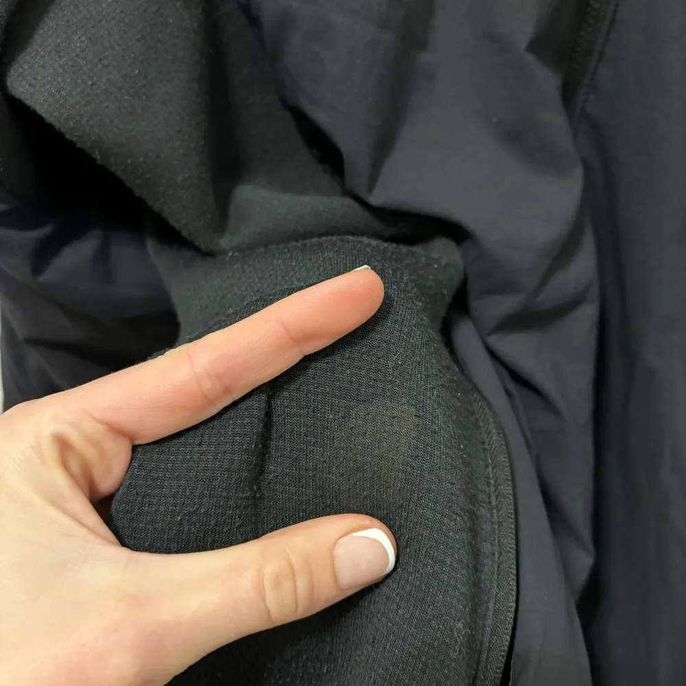 Arc'Teryx 90's Womens Black Atom Jacket - Image 15