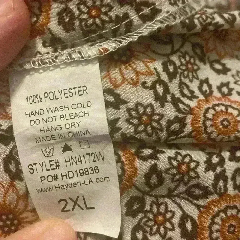 Hayden Plus size top size 2X - Image 7