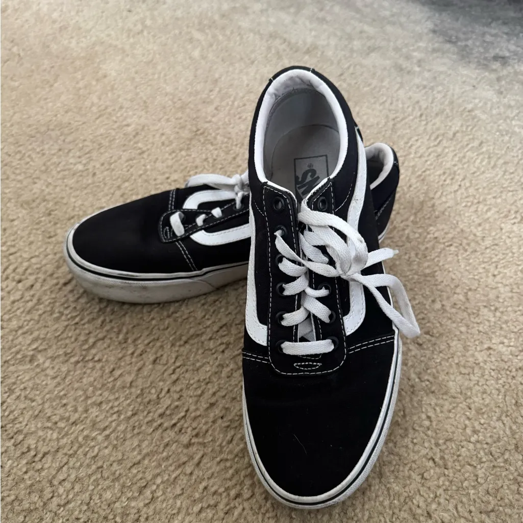 Vans Classic Black and White Skate Shoes - Image 3