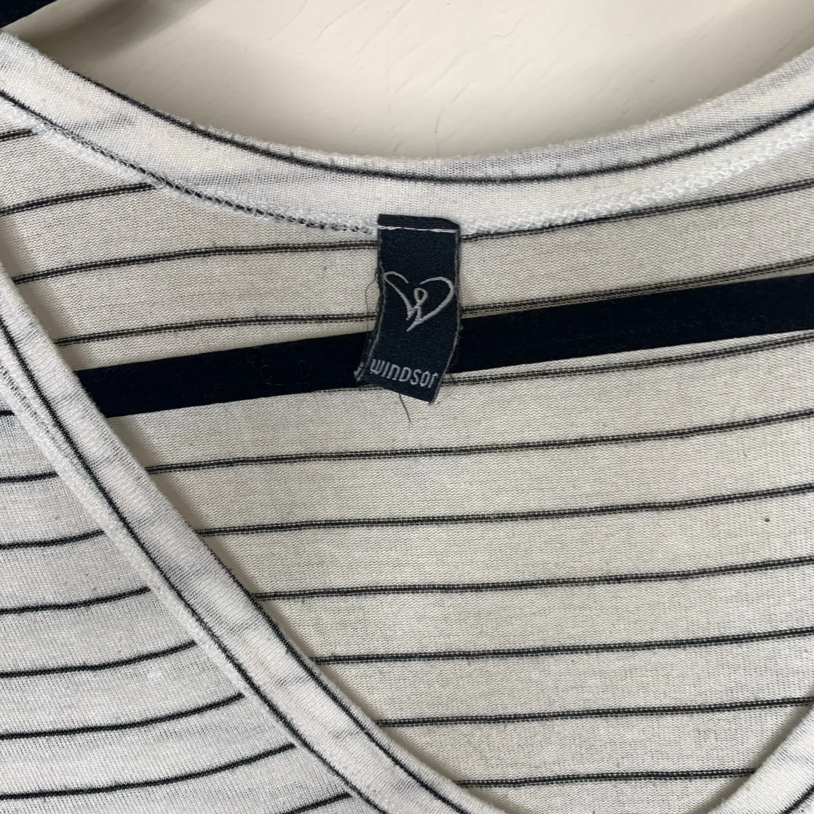 Windsor Soft Flowy Striped V Neck Top Oversized Small - Image 7