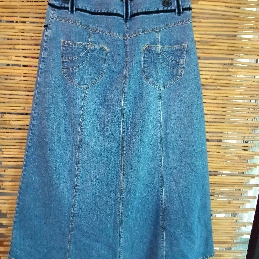 Cato 10 30 Jeans Black Velvet Trim Skirt - Image 4