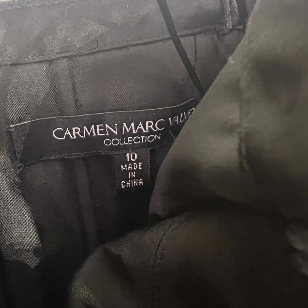 Carmen Marc Valvo Collection Tiered Polka Dot Lace Mernaid Gown Dress - Image 7