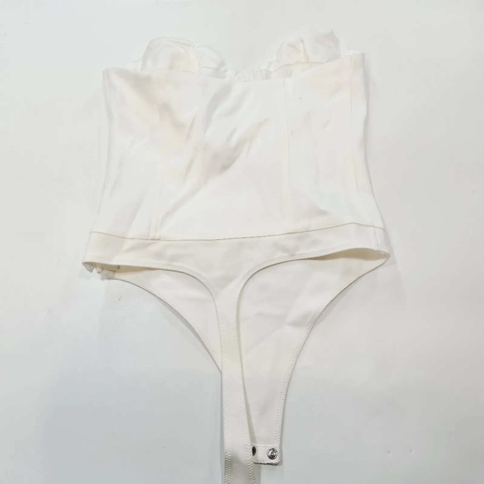 H:ours  Tabitha Bodysuit in White Small - Image 12