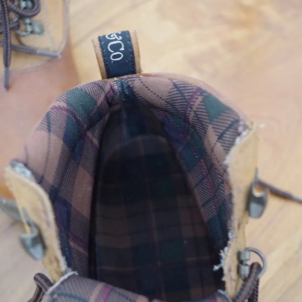 Ladies' Bass Leather Two Tone Ankle Boots Size 7.5B Brown - Image 12