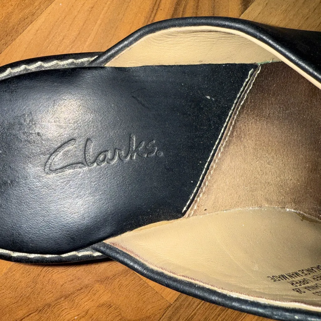 Clark’s black‎ leather slip on clogs size 7 casual, boho - Image 3