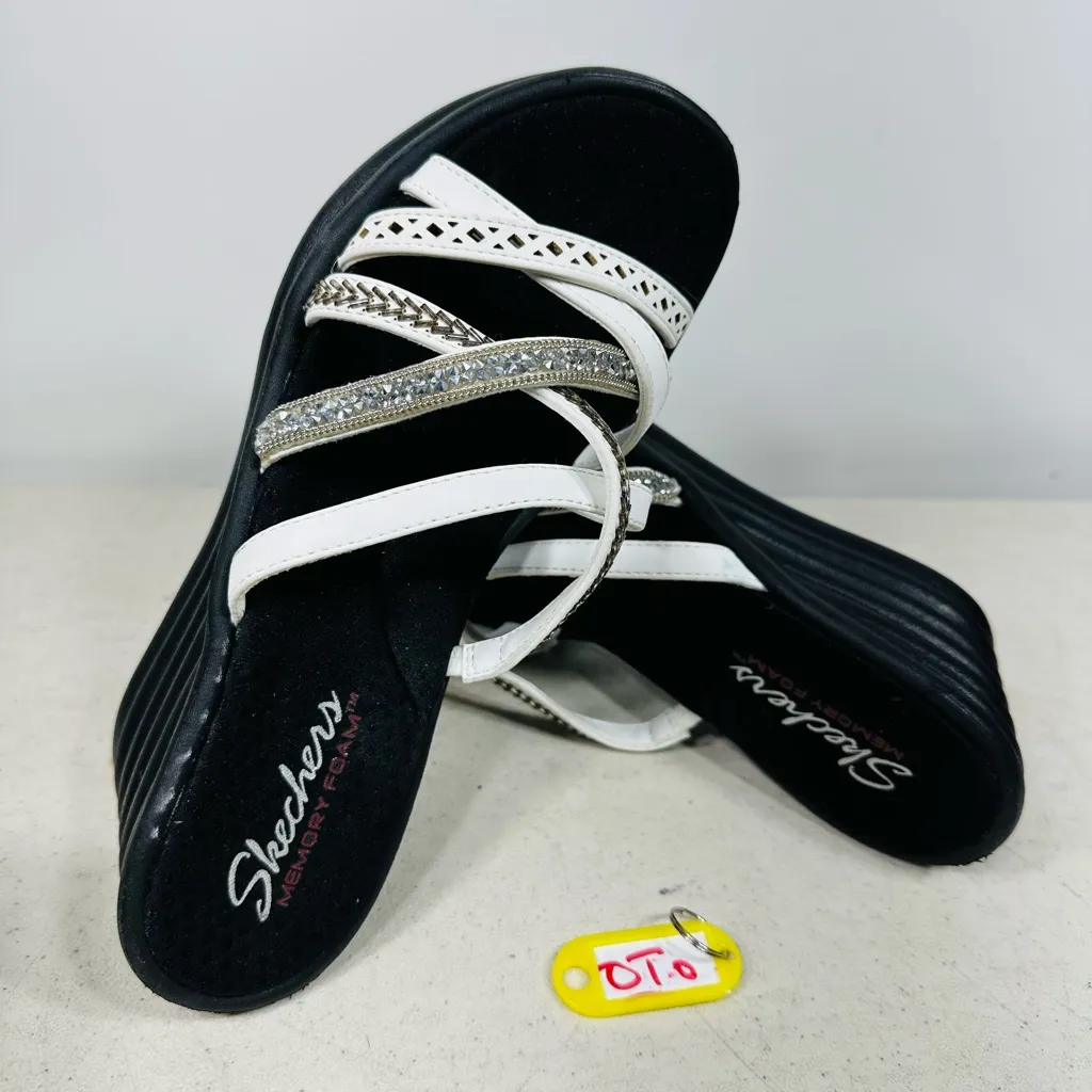 Skechers Women's Black and White Strappy Sandals size 7 - Image 1