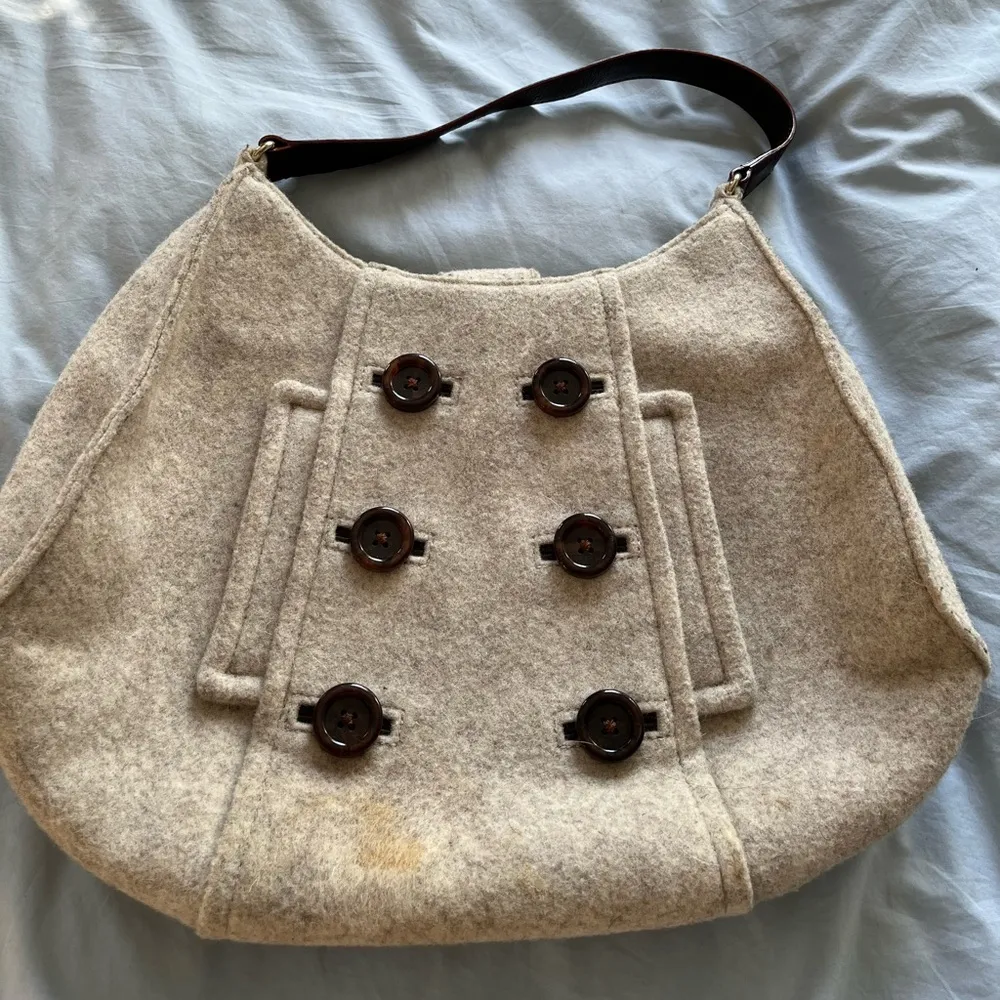 Kate Spade Gray purse - Image 11