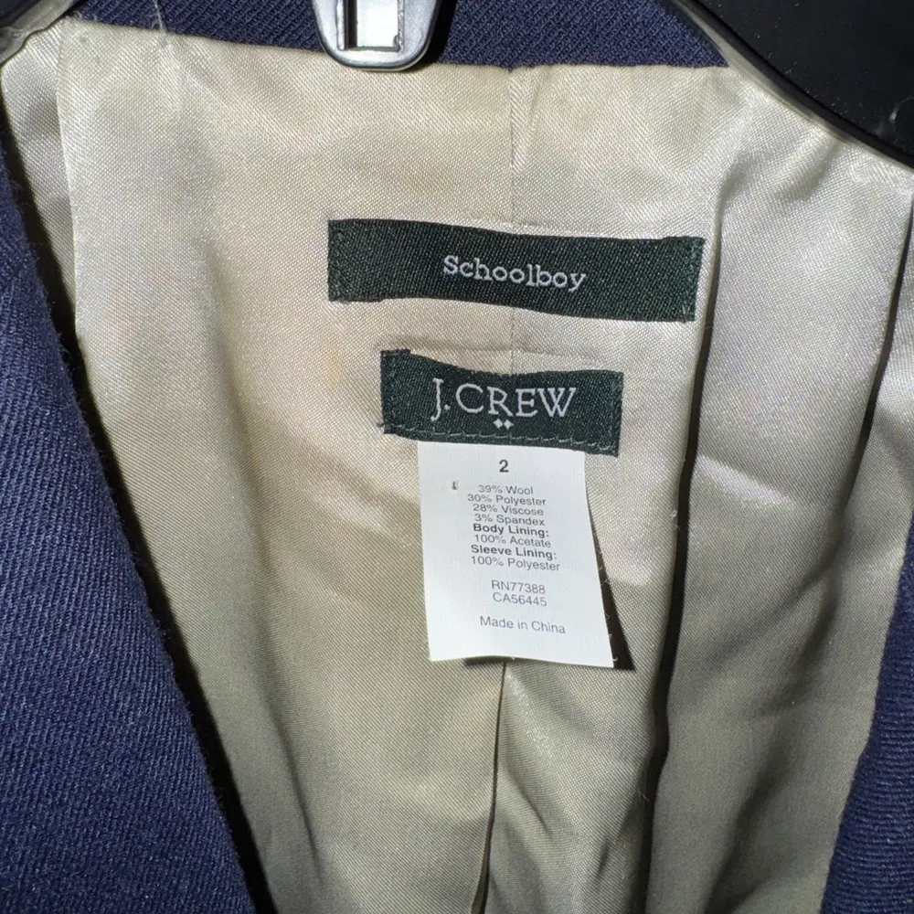 J crew women’s schoolboy blazer- size 2- navy blue- gold lining - Image 5