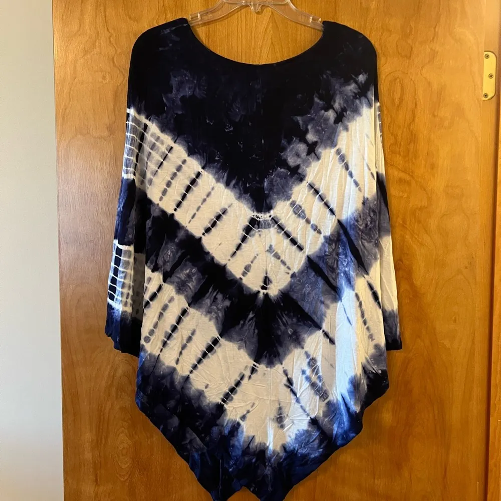 Soft Surroundings Trina Tie Dye Poncho Blue White Lightweight Cover Up Small - Image 6
