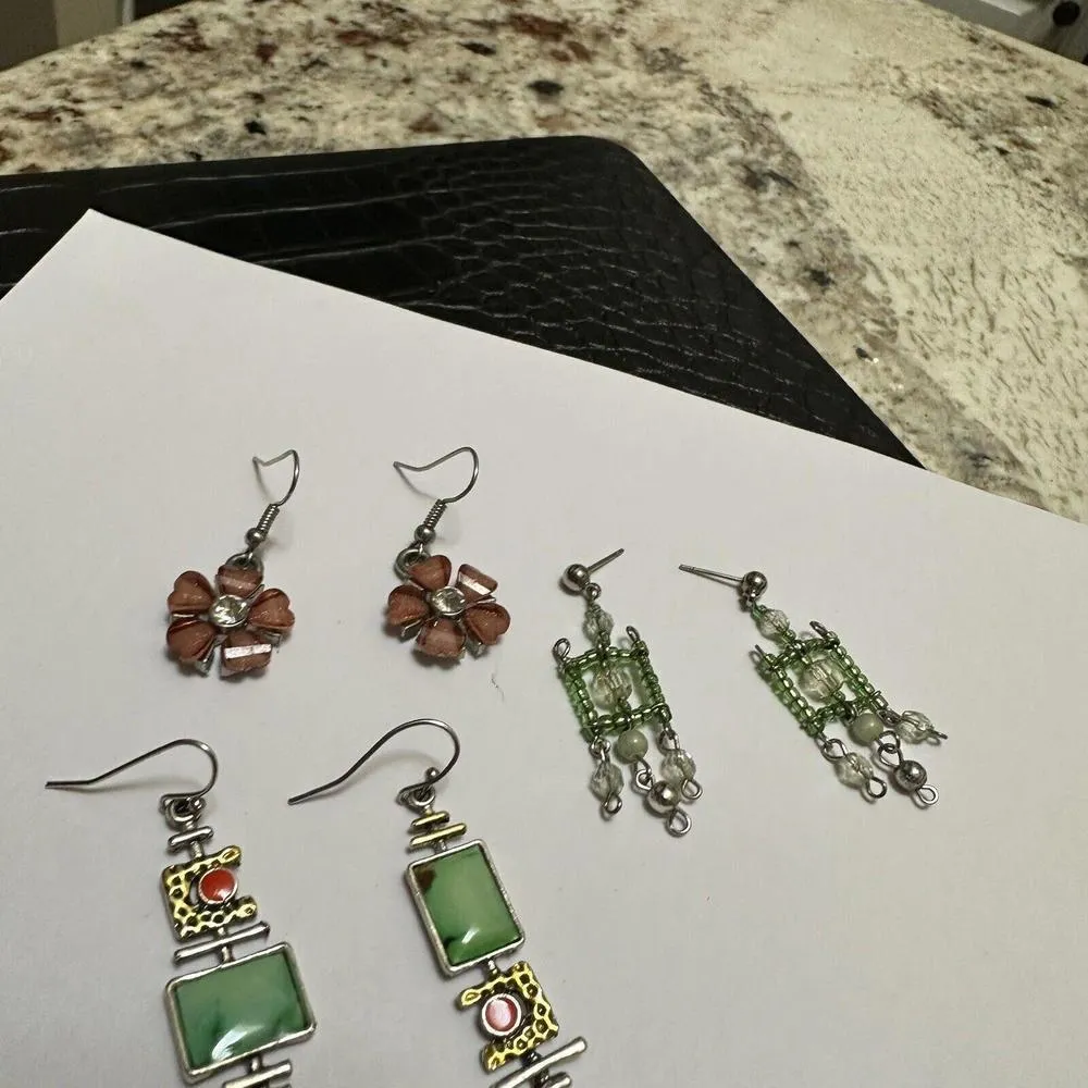 Lot Of 3 Dangle Drop Mix Pierced Earrings Flower, Mismatched Set, Beaded Pair - Image 3