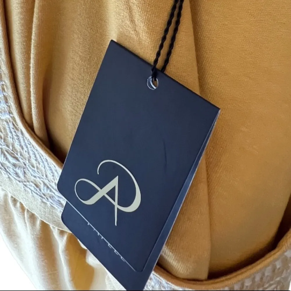 Adrianna Papell Top nwt‎ - Image 5