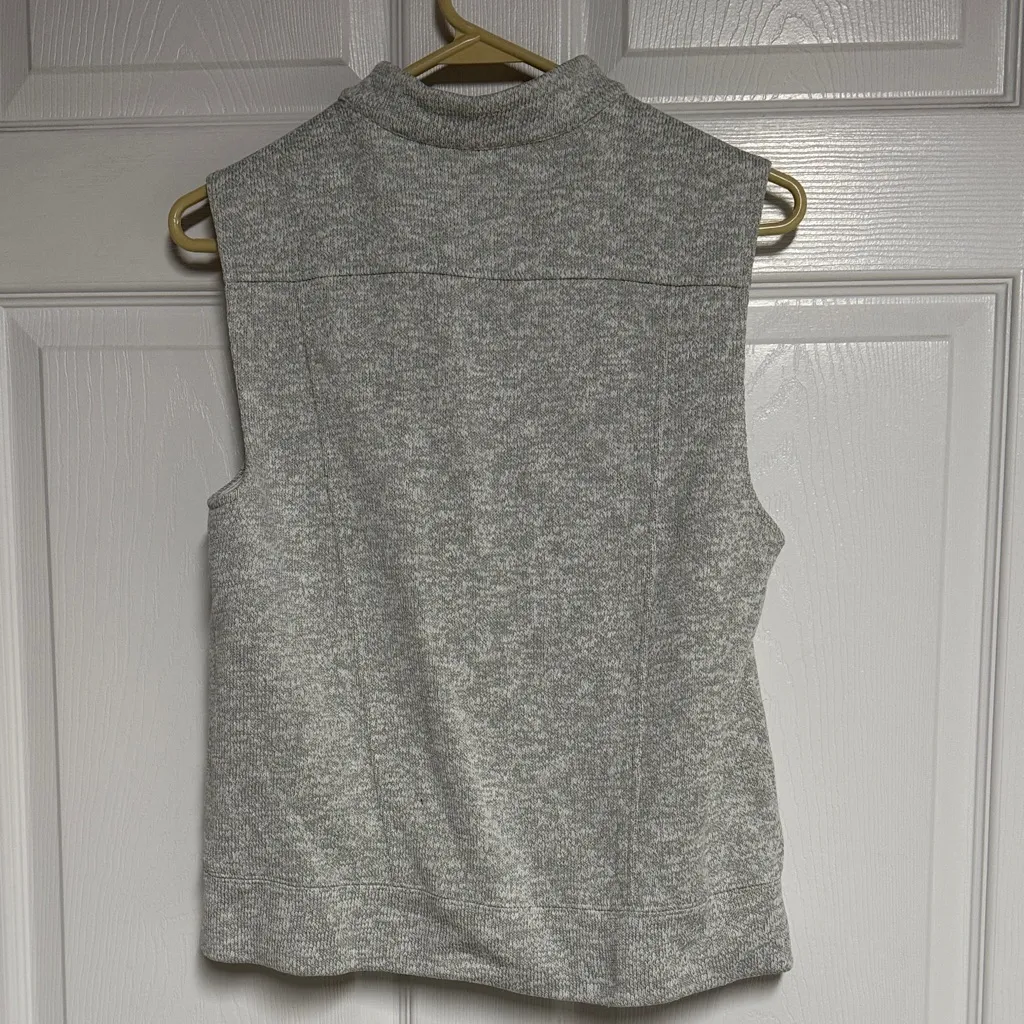 Club Monaco Gray Sleeveless Vest - Image 4