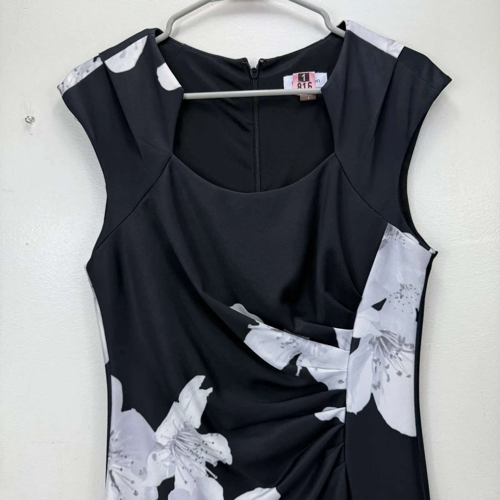 Calvin Klein Floral Side Ruched Horseshoe Neck Scuba Sleeveless Sheath‎ Dress 8 - Image 7