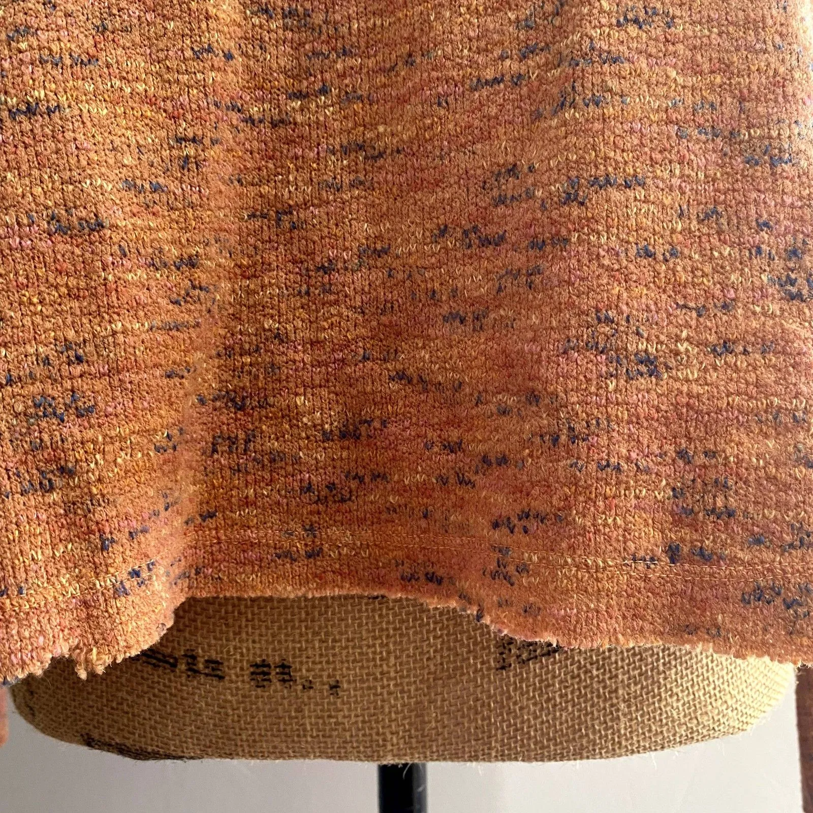 Chelsea & Violet Orange Marled Knit Sweater Raw Hem Size Medium‎ - Image 2