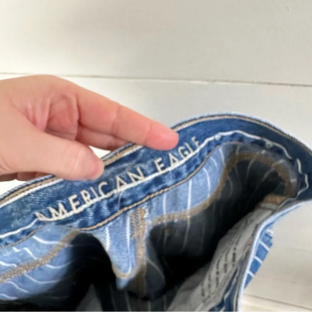 American Eagle Women’s 2 Blue Striped Mom Jeans - Image 6