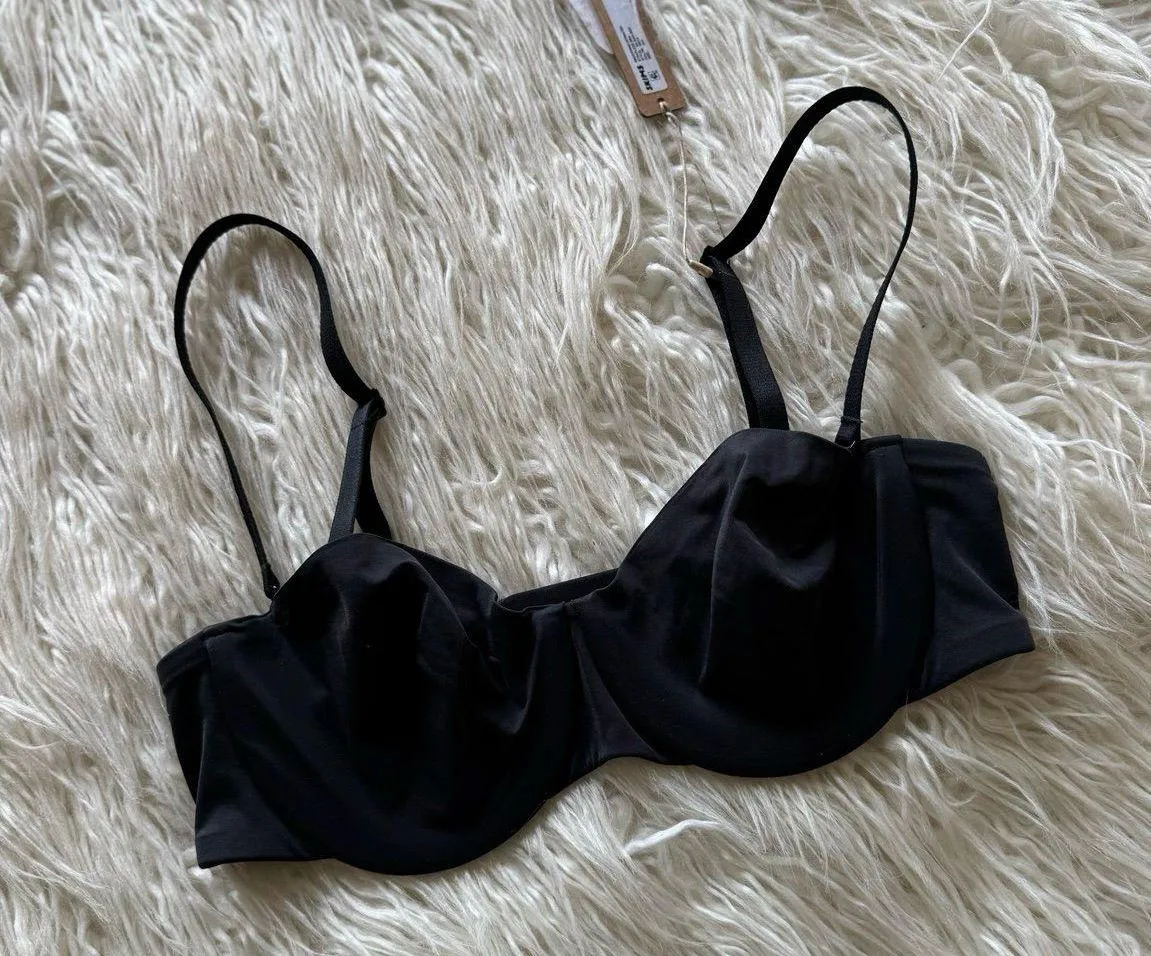 Skims Smoothing Intimates Strapless Bra Onyx Size 34A - Image 2