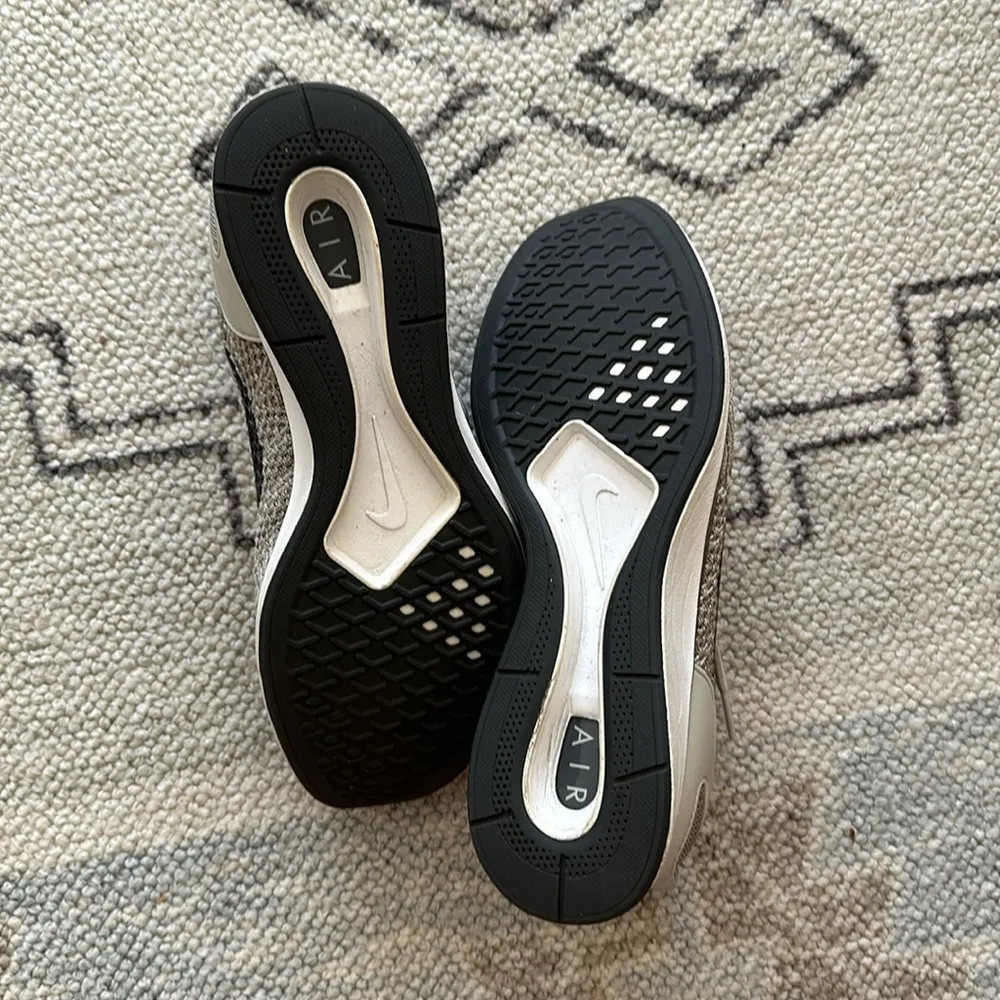 Nike Air Zoom Mariah Flyknit Sneakers - Image 3