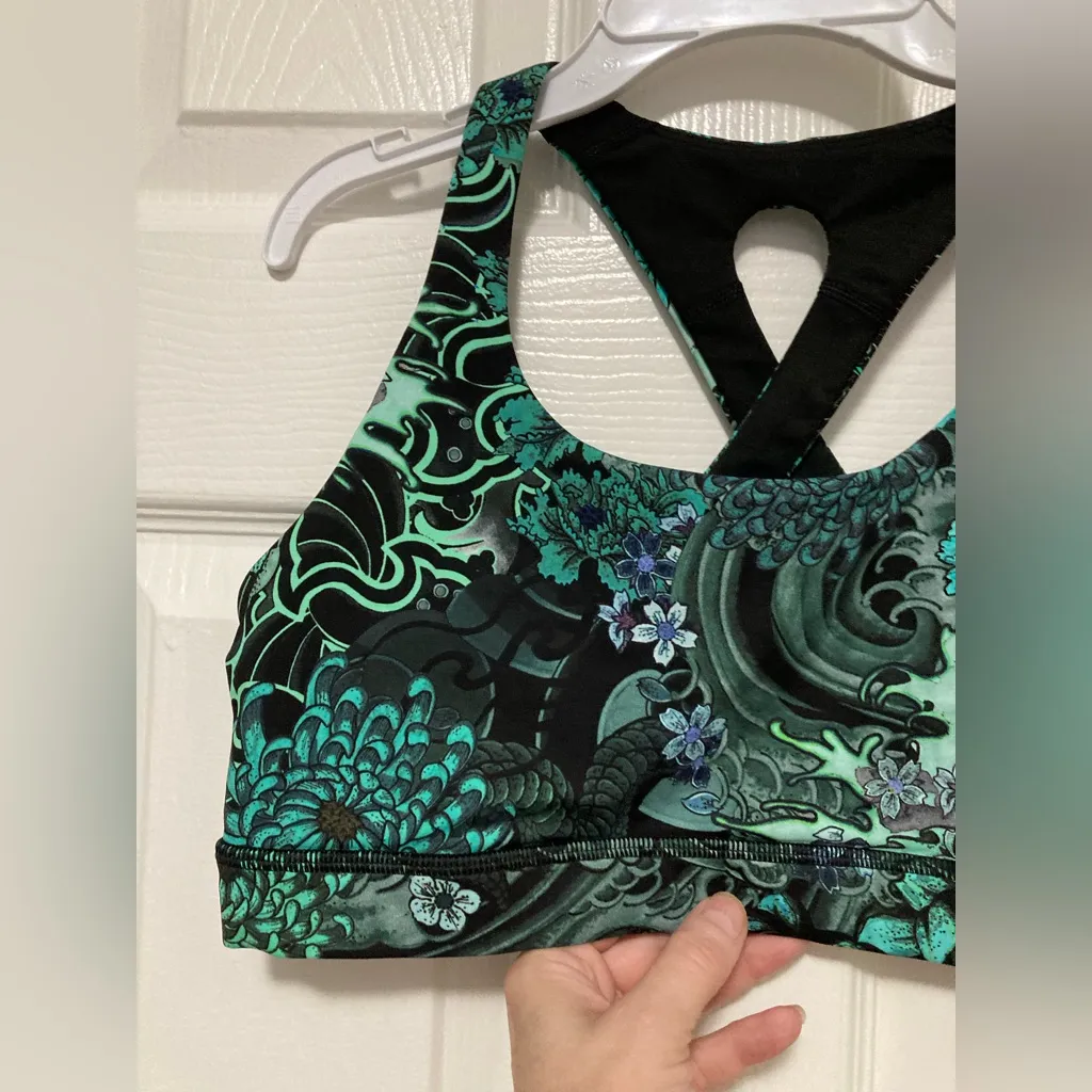 Lululemon Time To Sweat Green Floral Print Sports Bra - Image 4