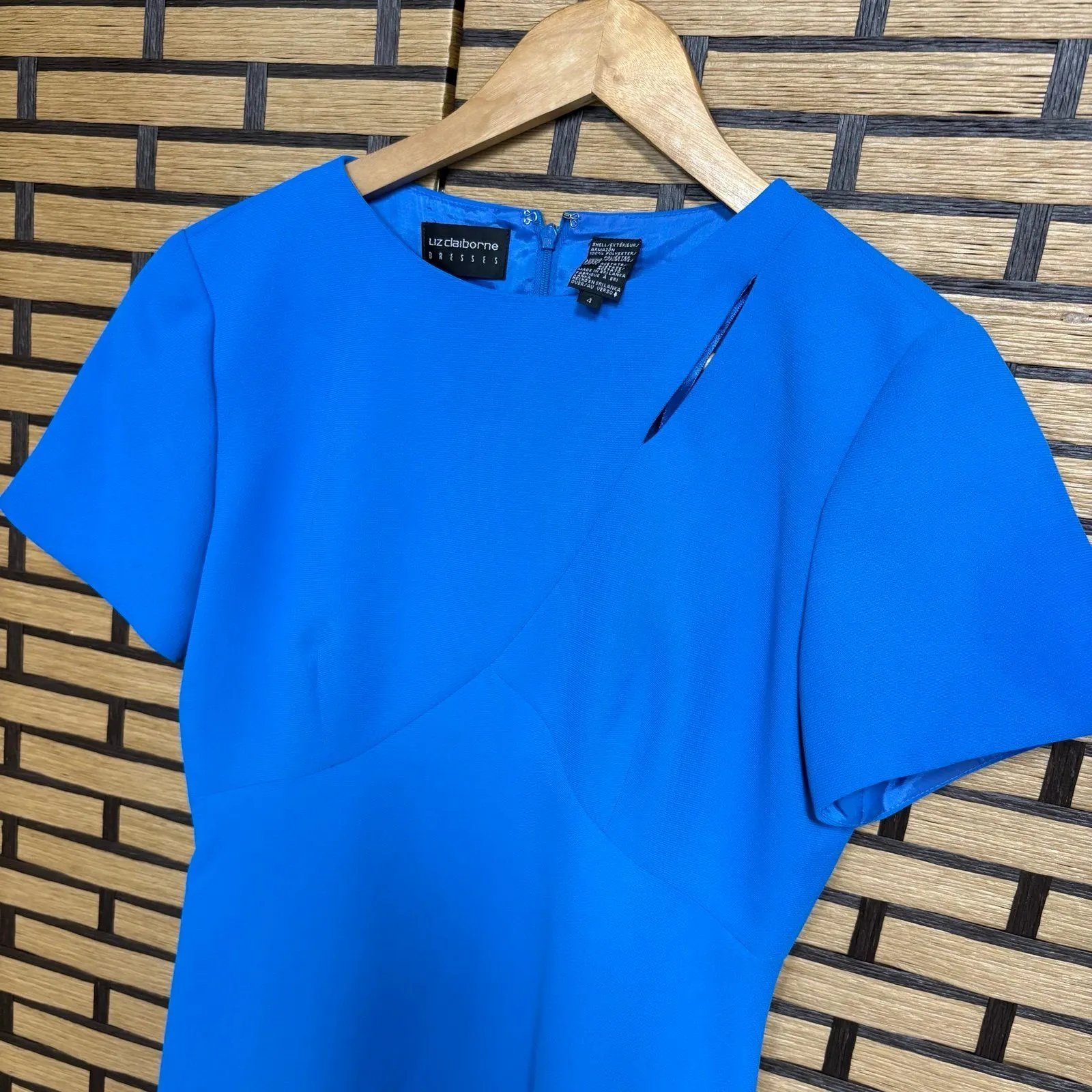 Liz Claiborne Blue Cutout Neckline Short Sleeve‎ Dress Size 4 - Image 3