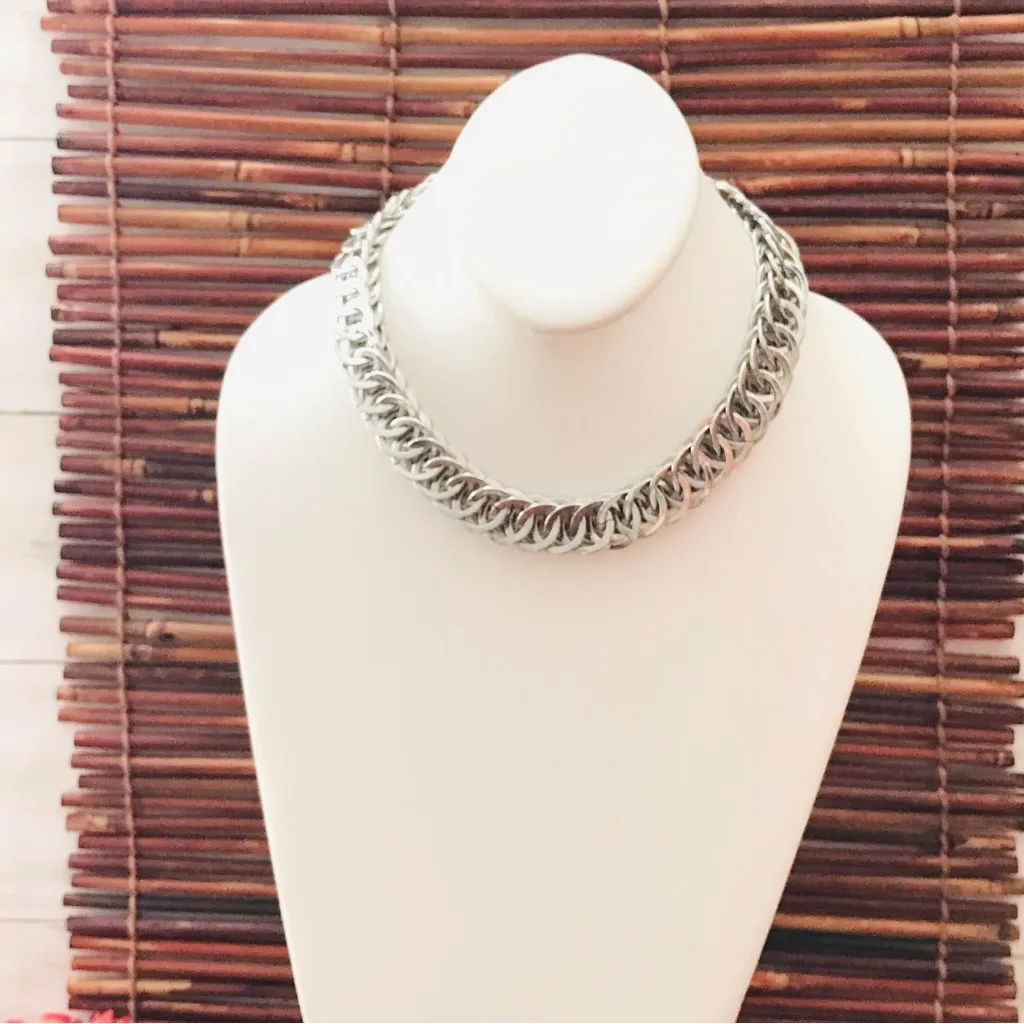 White House Black Market Large Link Silver Choker Necklace - Image 3