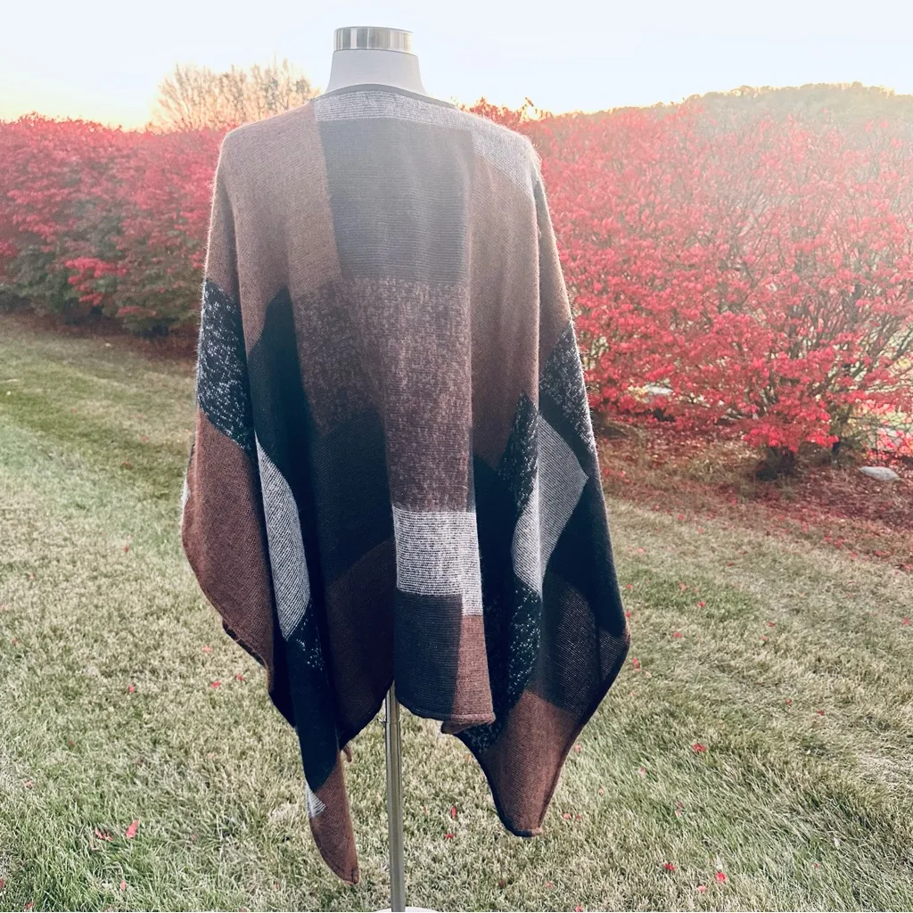 Apt 9 Color-block Poncho - Image 10