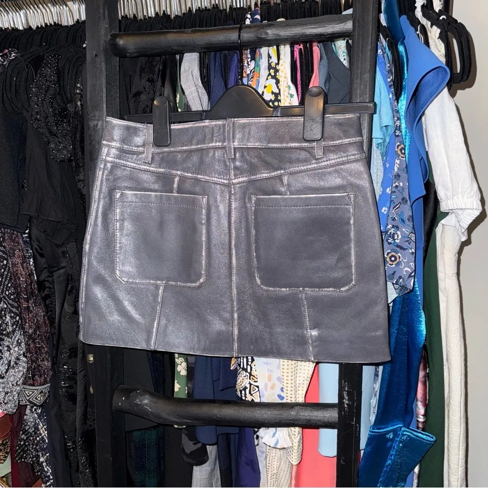 MICHAEL Michael Kors Burnished Charcoal Leather Utility Mini Skirt Gray Size 00 - Image 10