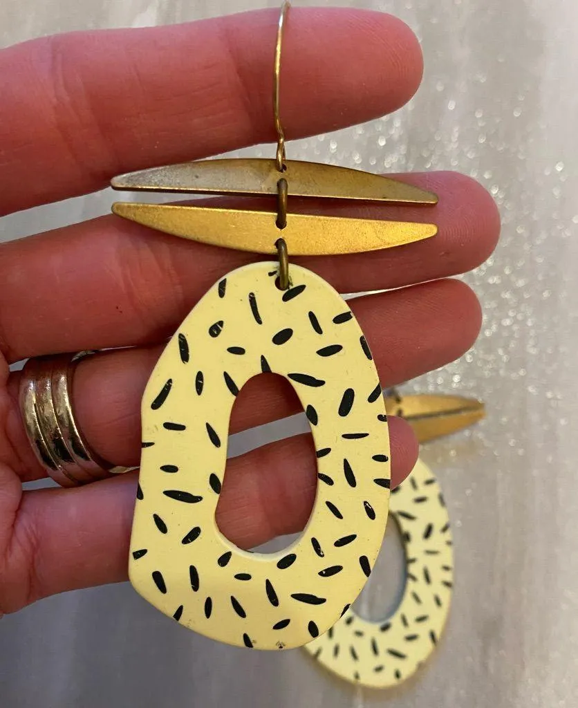 Abstract Gold Tone and Patterned Disc Drop Dangling Earrings for Pierced Ears - Image 5