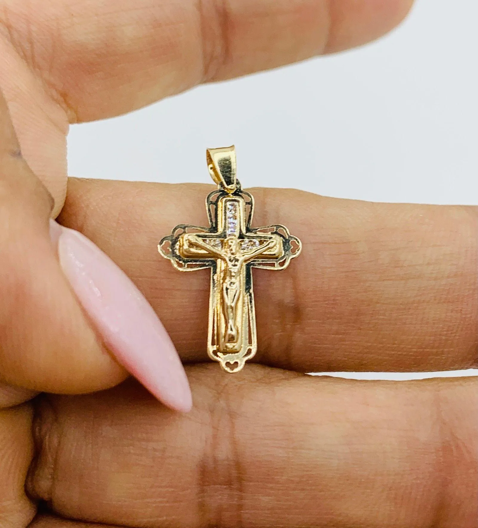10k gold Cross small charm pendant crucifix ~ Dije en Oro cruz pequeña - Image 3