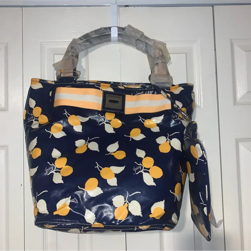 Juicy Couture Pam & Gela Coated Canvas Large Navy Tote Bag Makeup Pouch Set New - Image 2