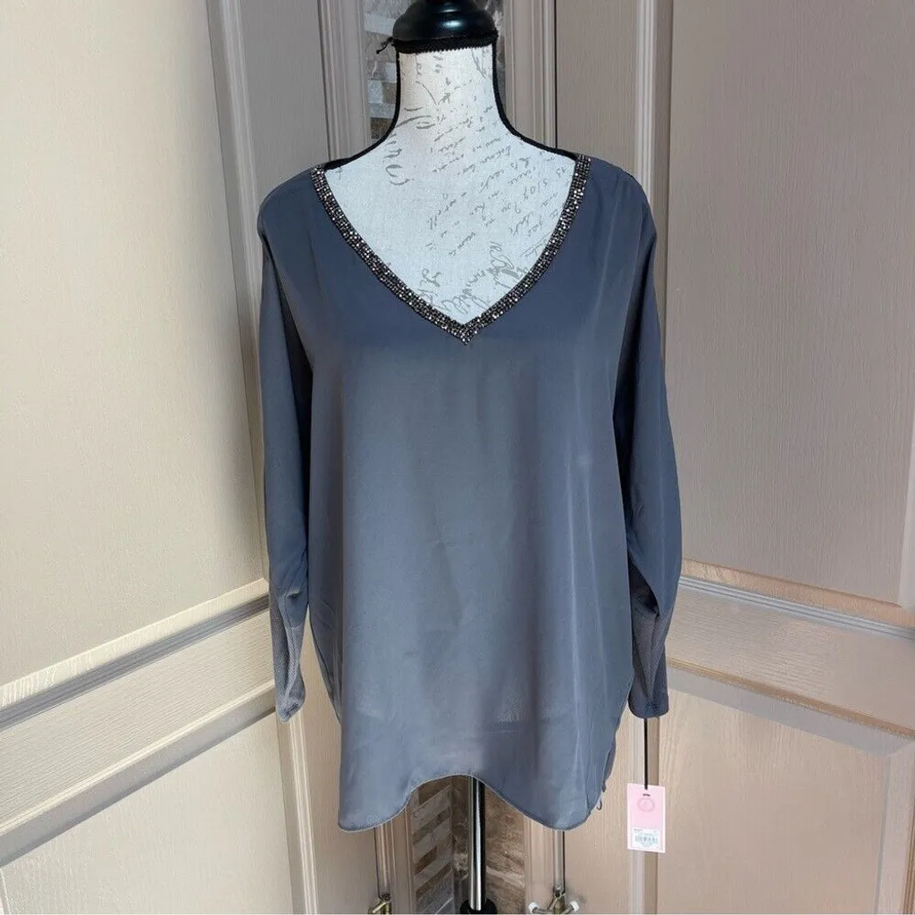 Juicy Couture Gray Shoulders Cut outs V-Neck Top with rhinestones Sz L - Image 4