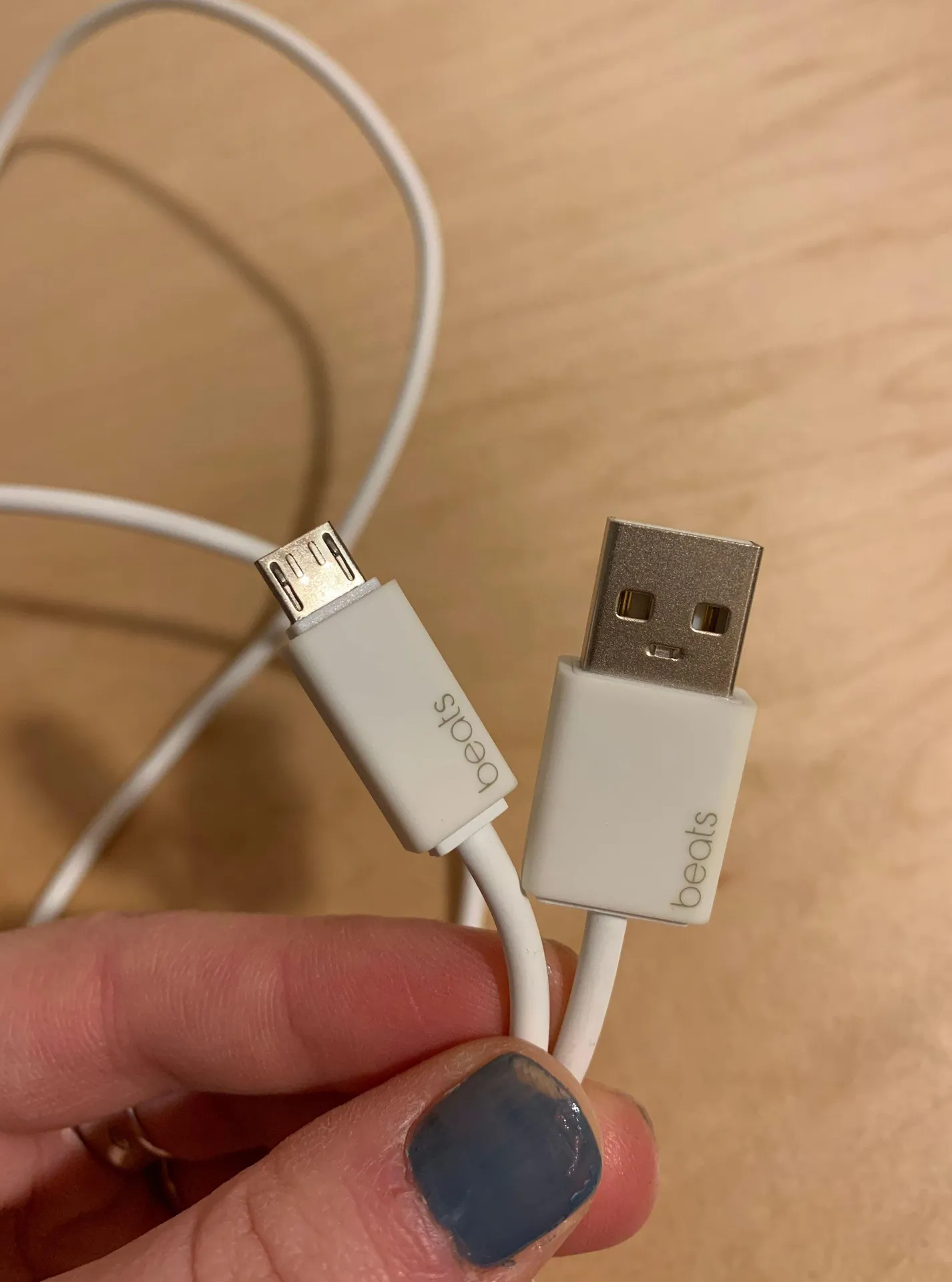 Beats by Dr. Dre Solo Wireless Rose Gold - Image 3