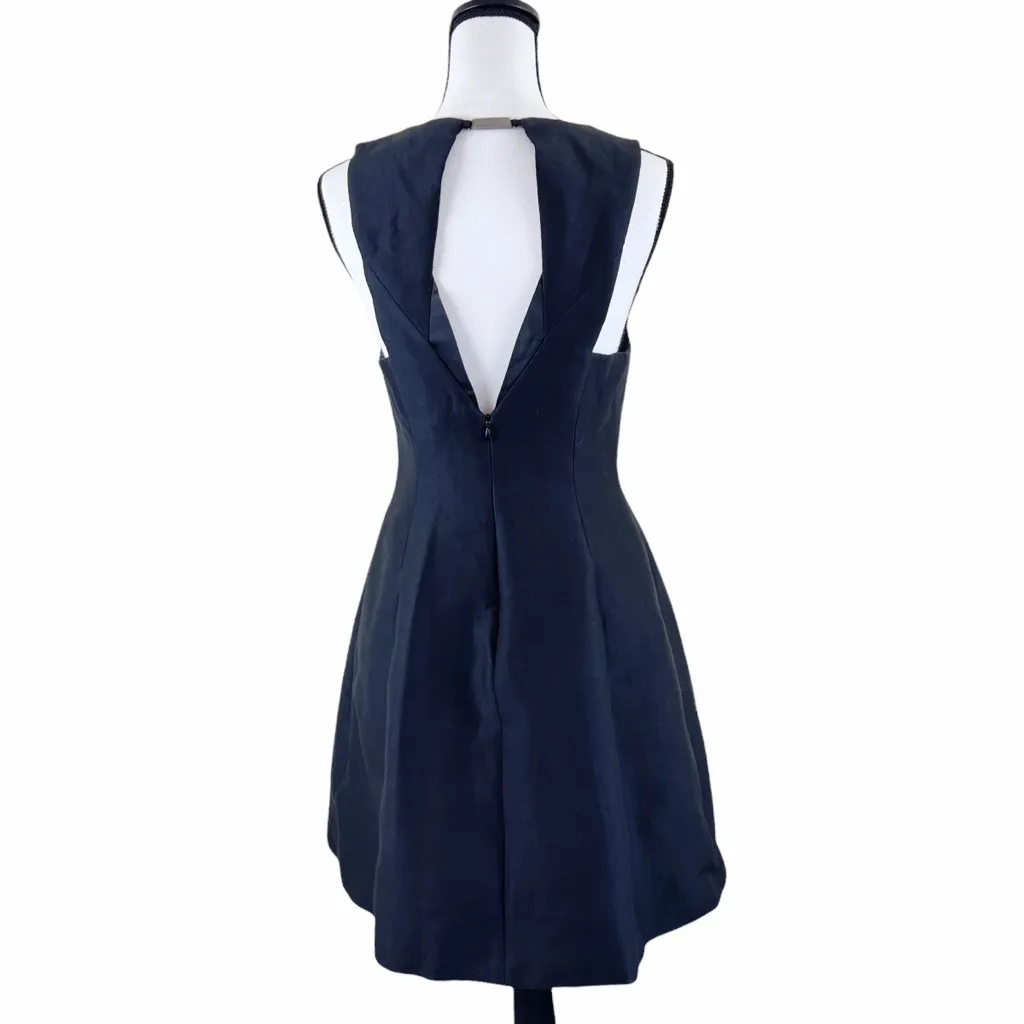 Halston Women’s Size 6 Black Silk Fit & Flare V-Neck Back Cutout Dress NWT - Image 3