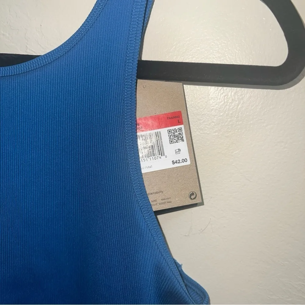 NWT$42 Nike Yoga Dri-FIT Women's Tank Top Open Back Size L DR0374 407 Slim Fit - Image 3