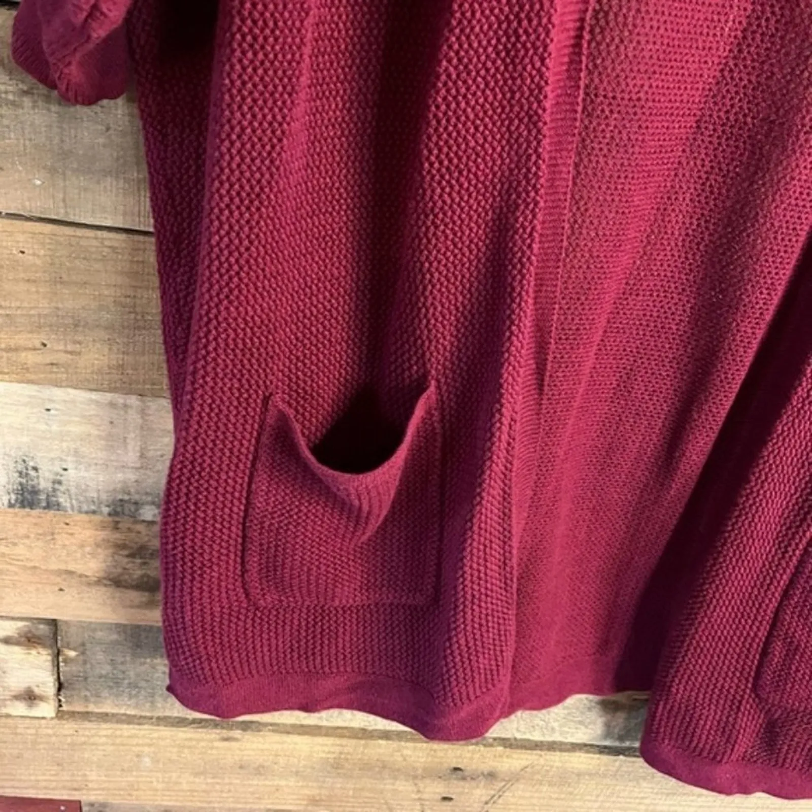 Old Navy Maroon Cardigan Size‎ Small - Image 4