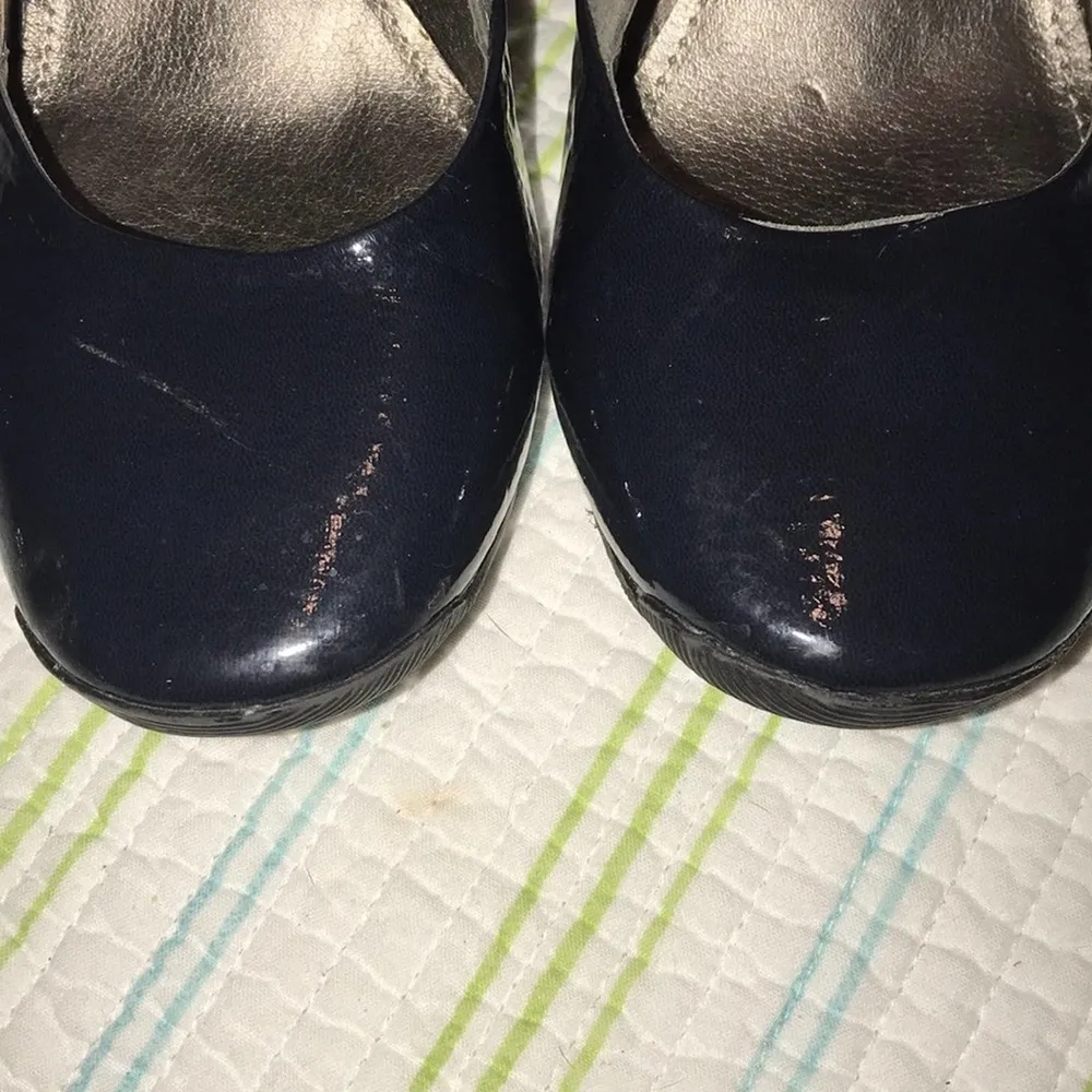 KENNETH COLE REACTION GRAY, BLACK, BROWN COLOR BLOCK BUCKLE HEELS SIZE 8 - Image 7