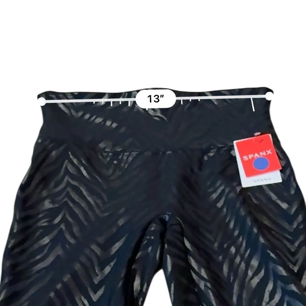 Spanx NWT Faux Leather Bike Shorts Women’s Size Medium Black‎ Zebra Print - Image 8