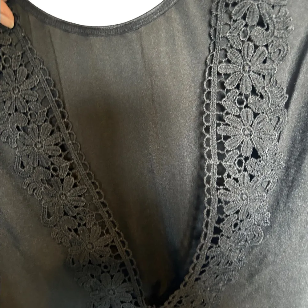 Elegant Moments Boho Mini Slip
Dress Short Lace Up measurements in pictures Size undefined - Image 4