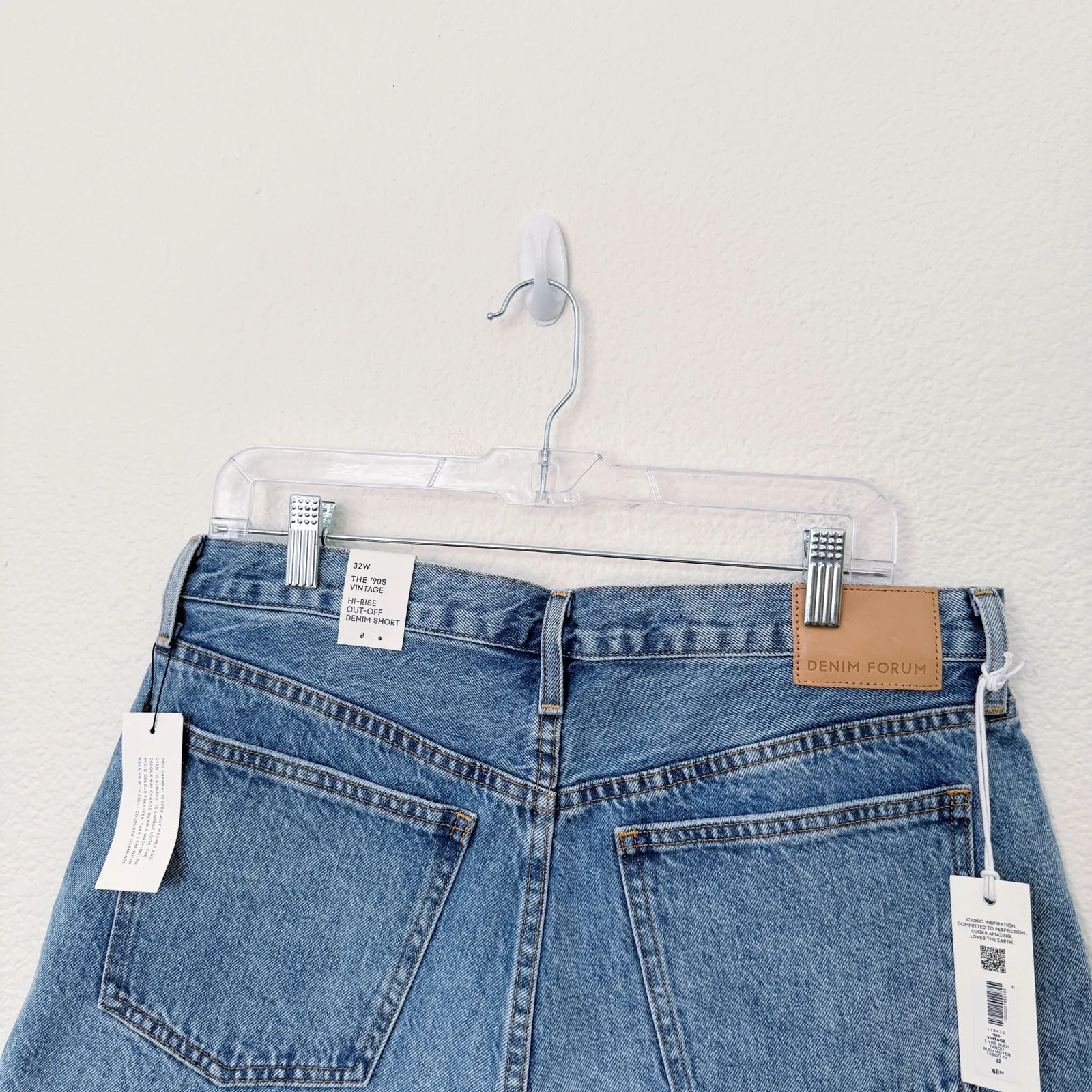 [Aritzia] Denim Forum The 90s Vintage Hi-Rise Cut-Off Denim Shorts NWT Size 32 - Image 8