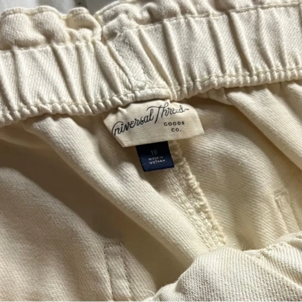 Universal threads 18 Cream denim high waist 90s jeans - Image 3
