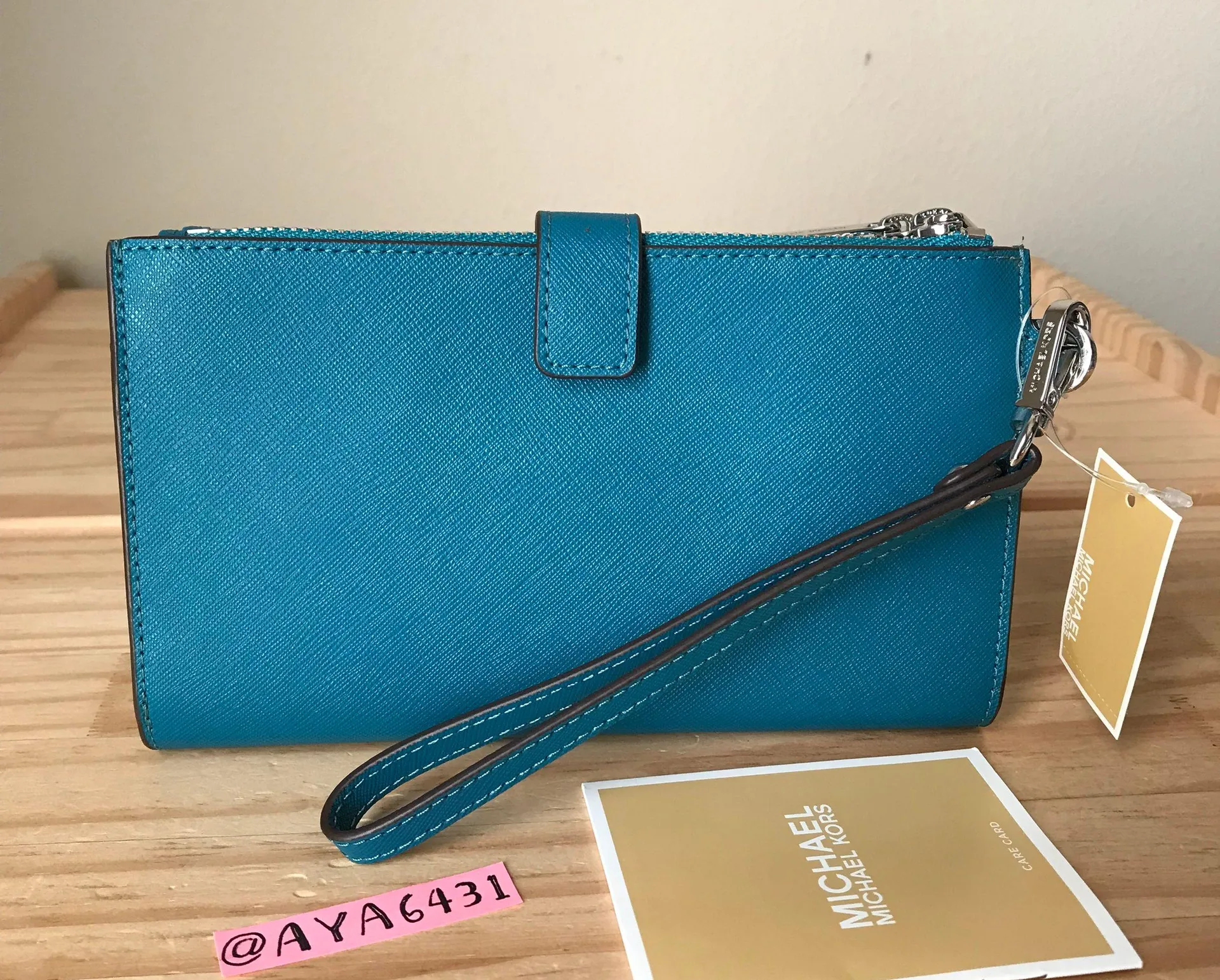 Michael Kors Wallet - Image 2